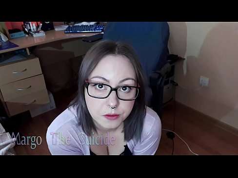 ❤️ Sexet pige med briller sutter Dildo dybt på kamera ❤️❌ Porno at da.kassa-standupbar.ru ❌